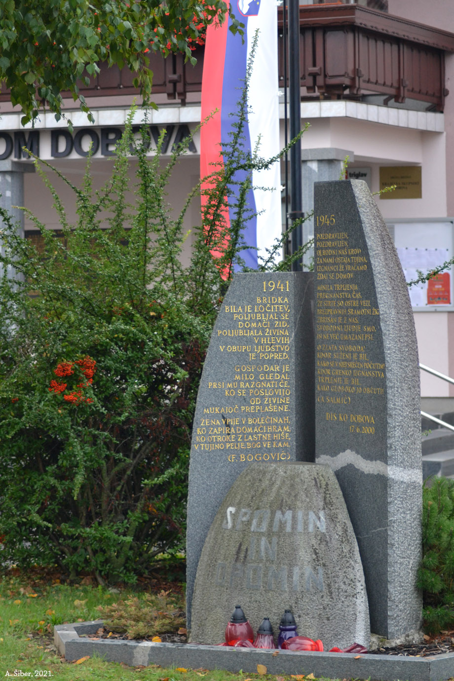 Spomenik u Dobovi
